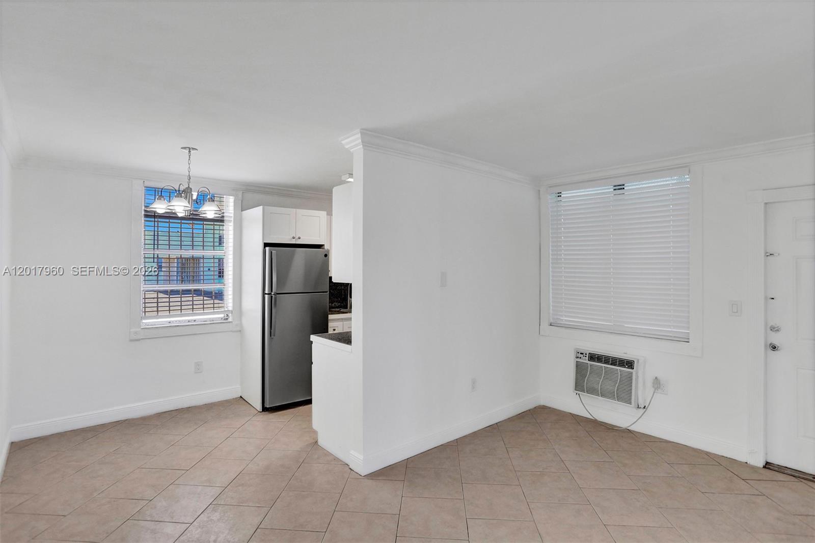 713 COLLINS CONDO - Residential Lease