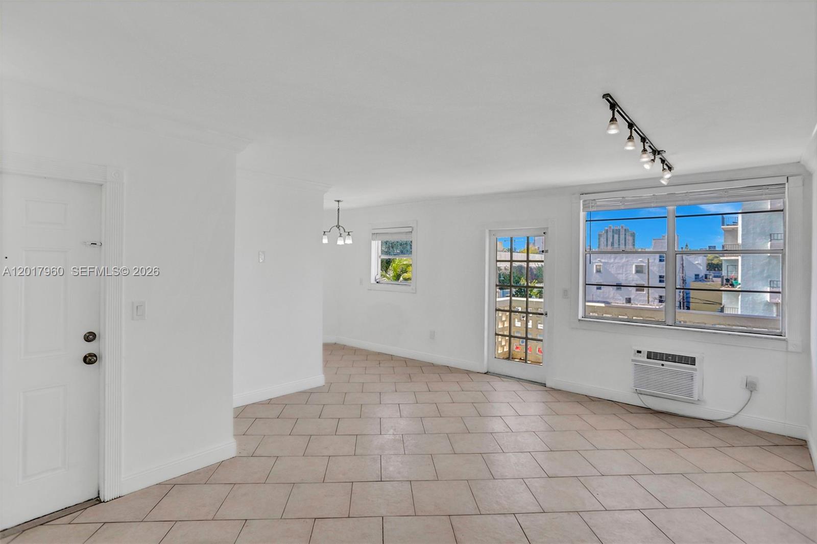 713 COLLINS CONDO - Residential Lease