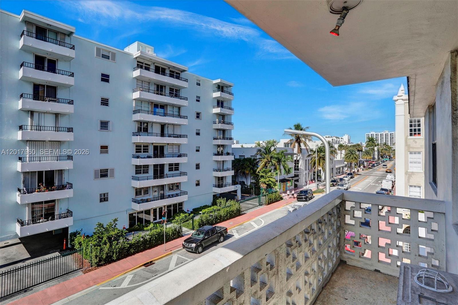 713 COLLINS CONDO - Residential Lease
