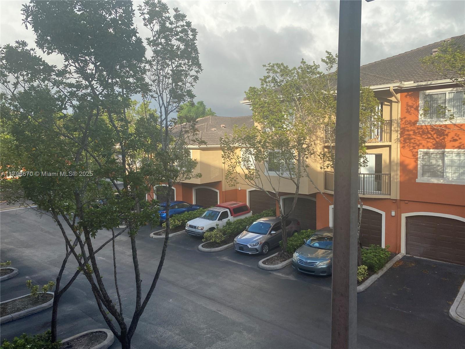 GRAND ISLES CONDO - Residential Lease