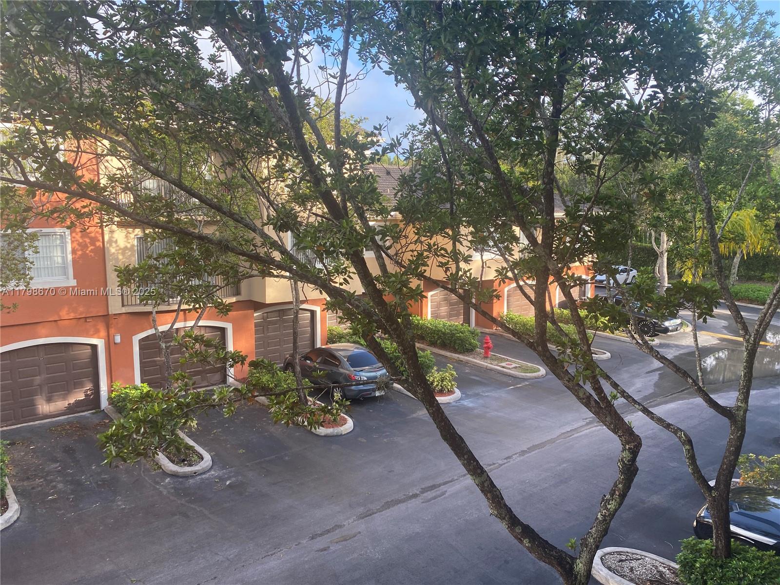 GRAND ISLES CONDO - Residential Lease