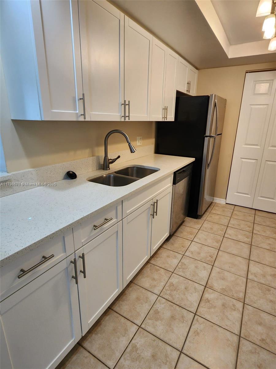 4171 N Haverhill Rd 1013