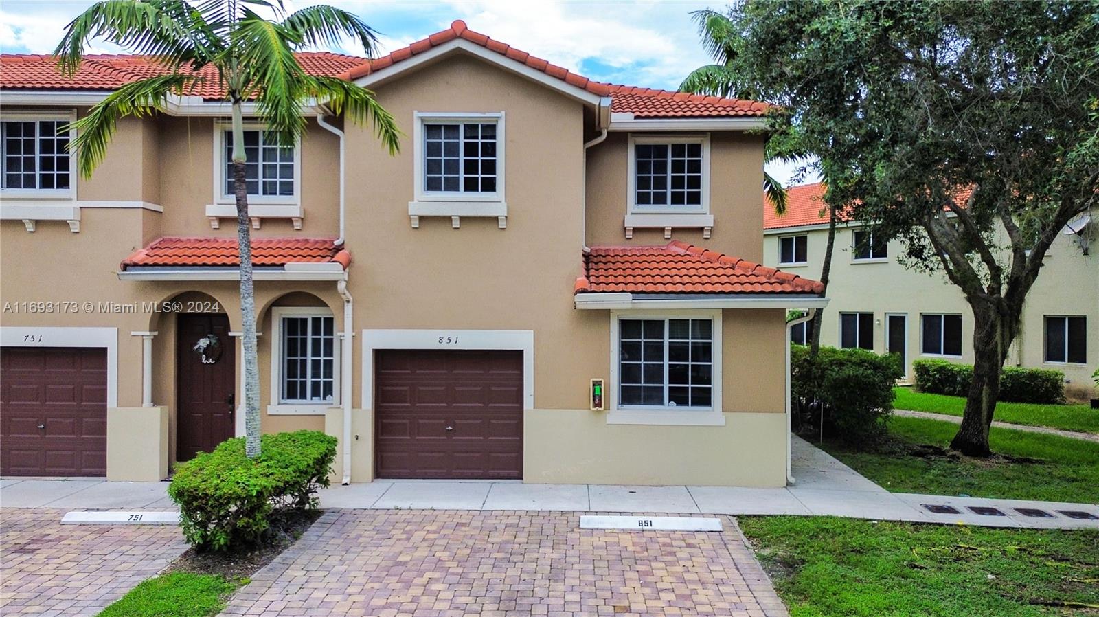 21007 Nw 14th Pl 851, Miami Gardens, Broward County, Florida - 4 Bedrooms  
3 Bathrooms - 