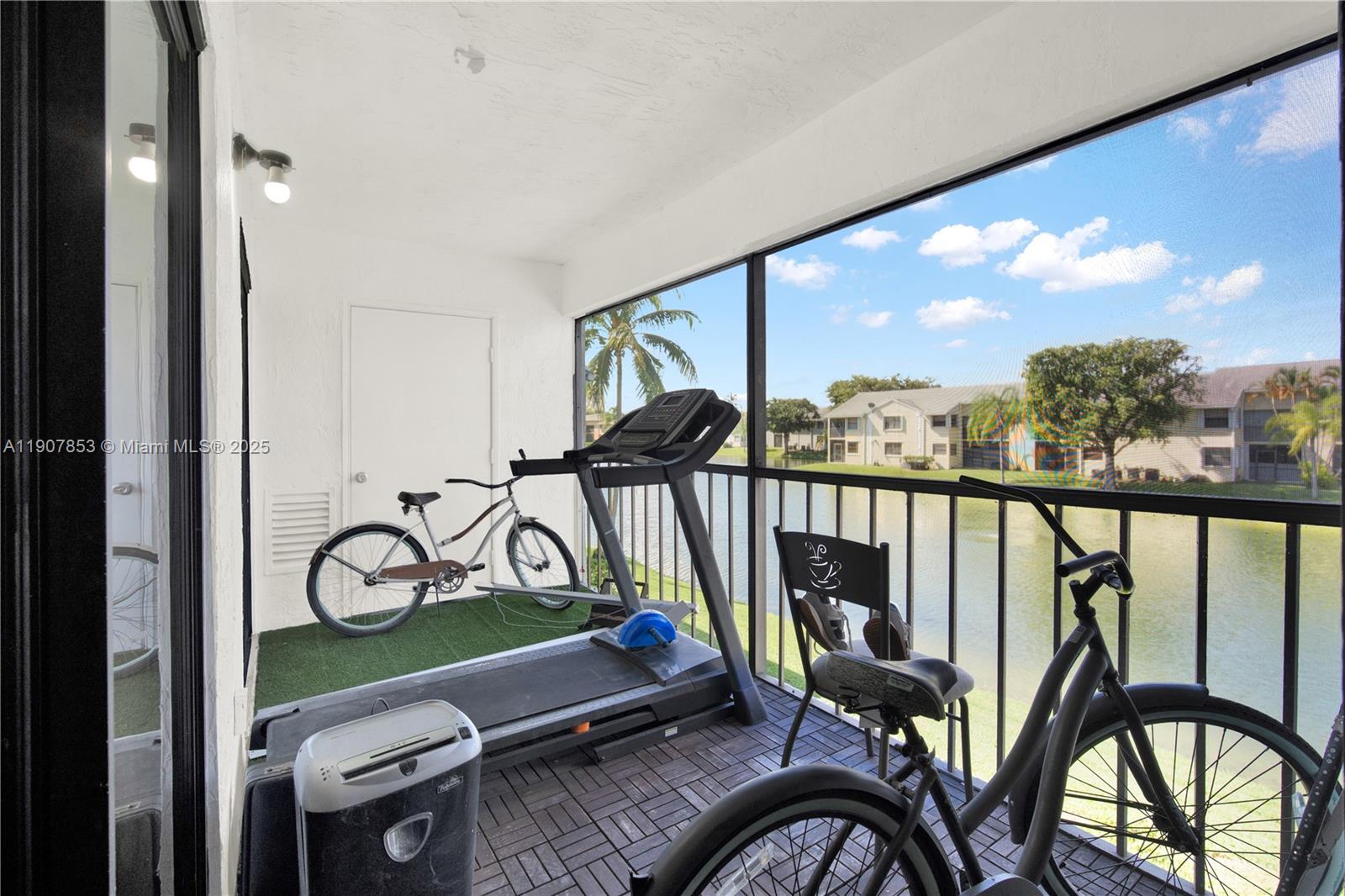 LAKESHORE CONDO I - Residential