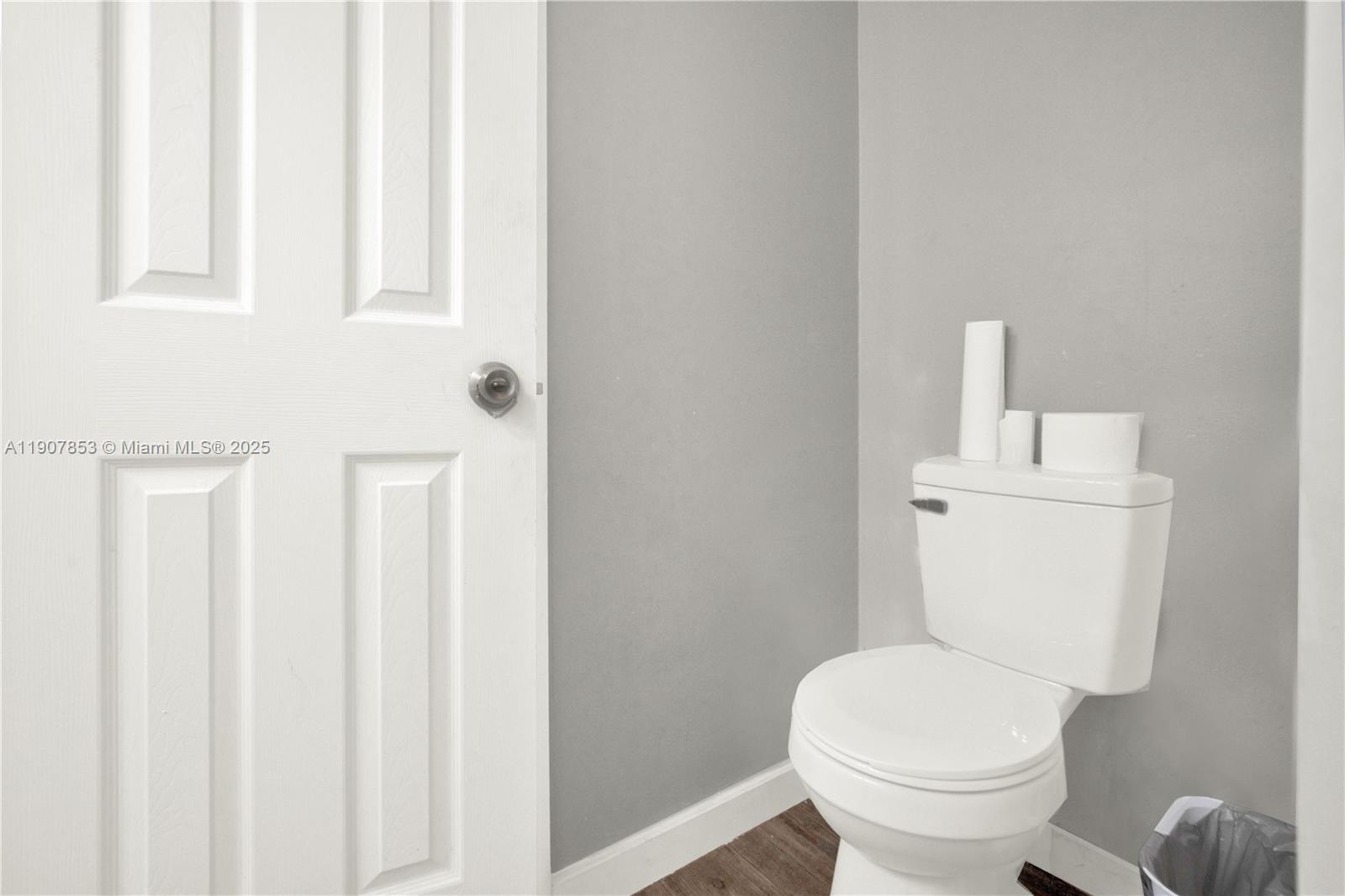 LAKESHORE CONDO I - Residential