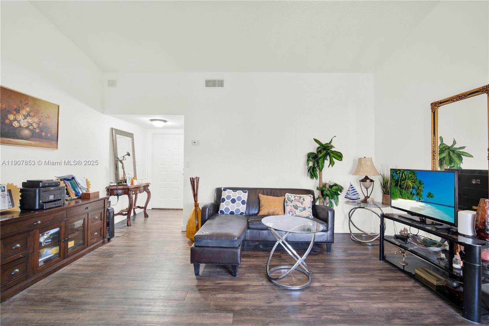 960 N Franklin Ave 960I