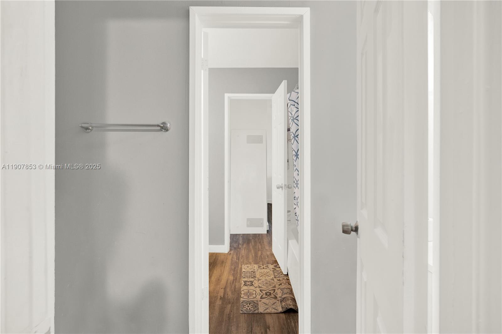 LAKESHORE CONDO I - Residential