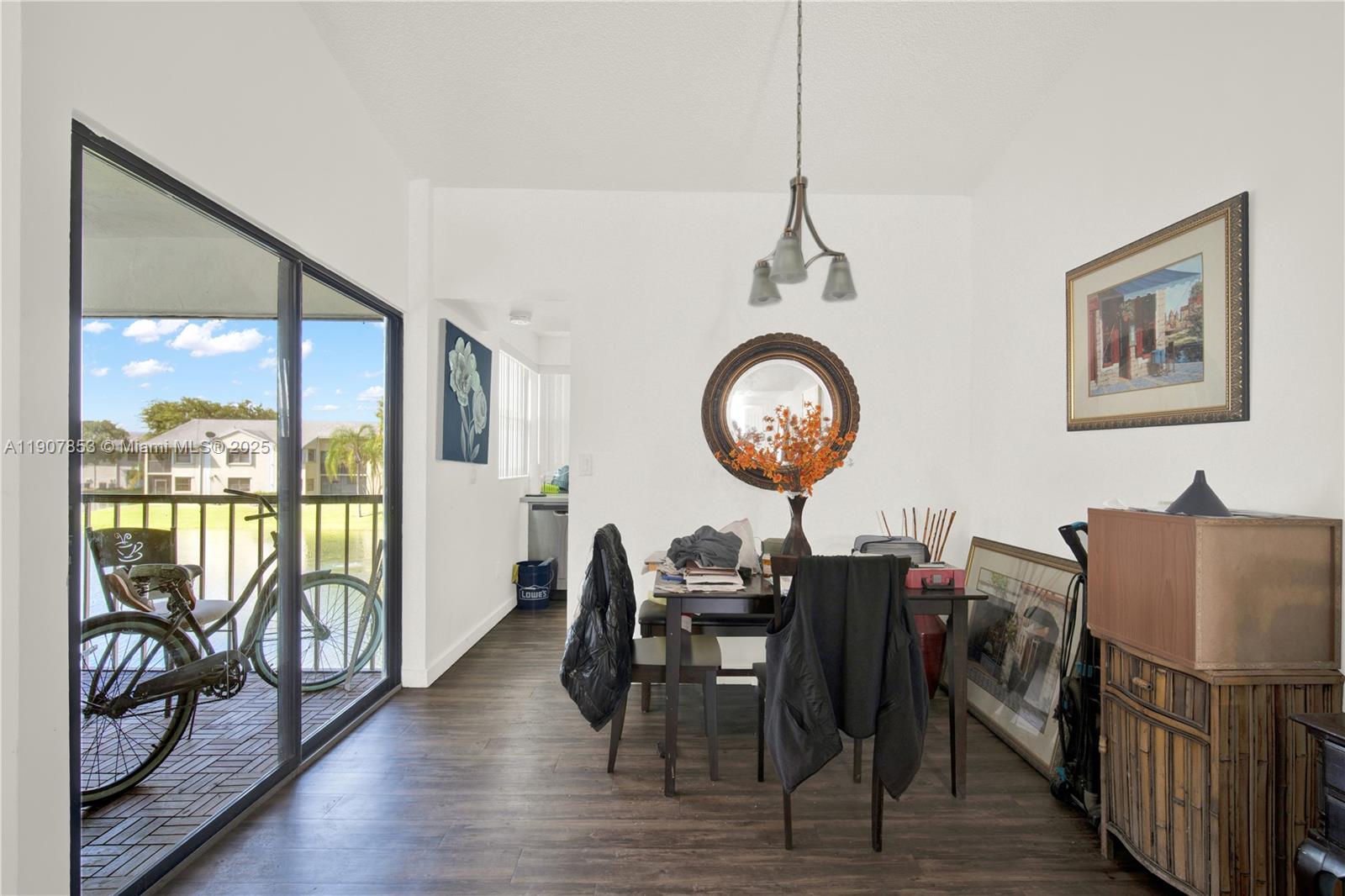 960 N Franklin Ave 960I