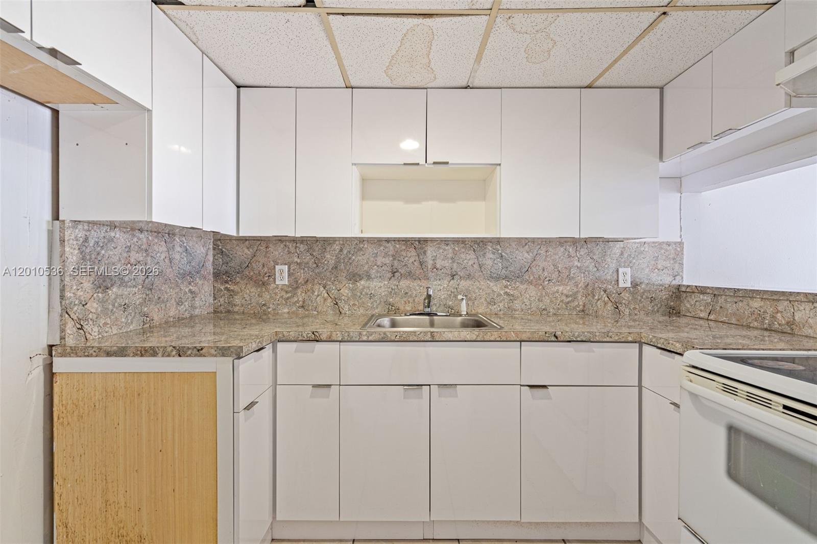 2331 W 66th Pl 201