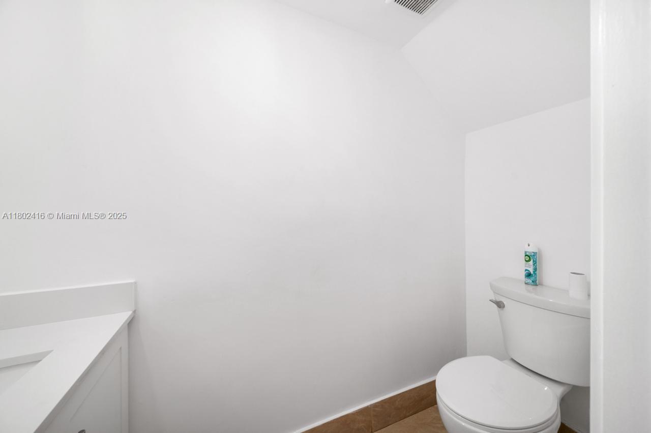 VILLAGE AT DADELAND CONDO - Residential