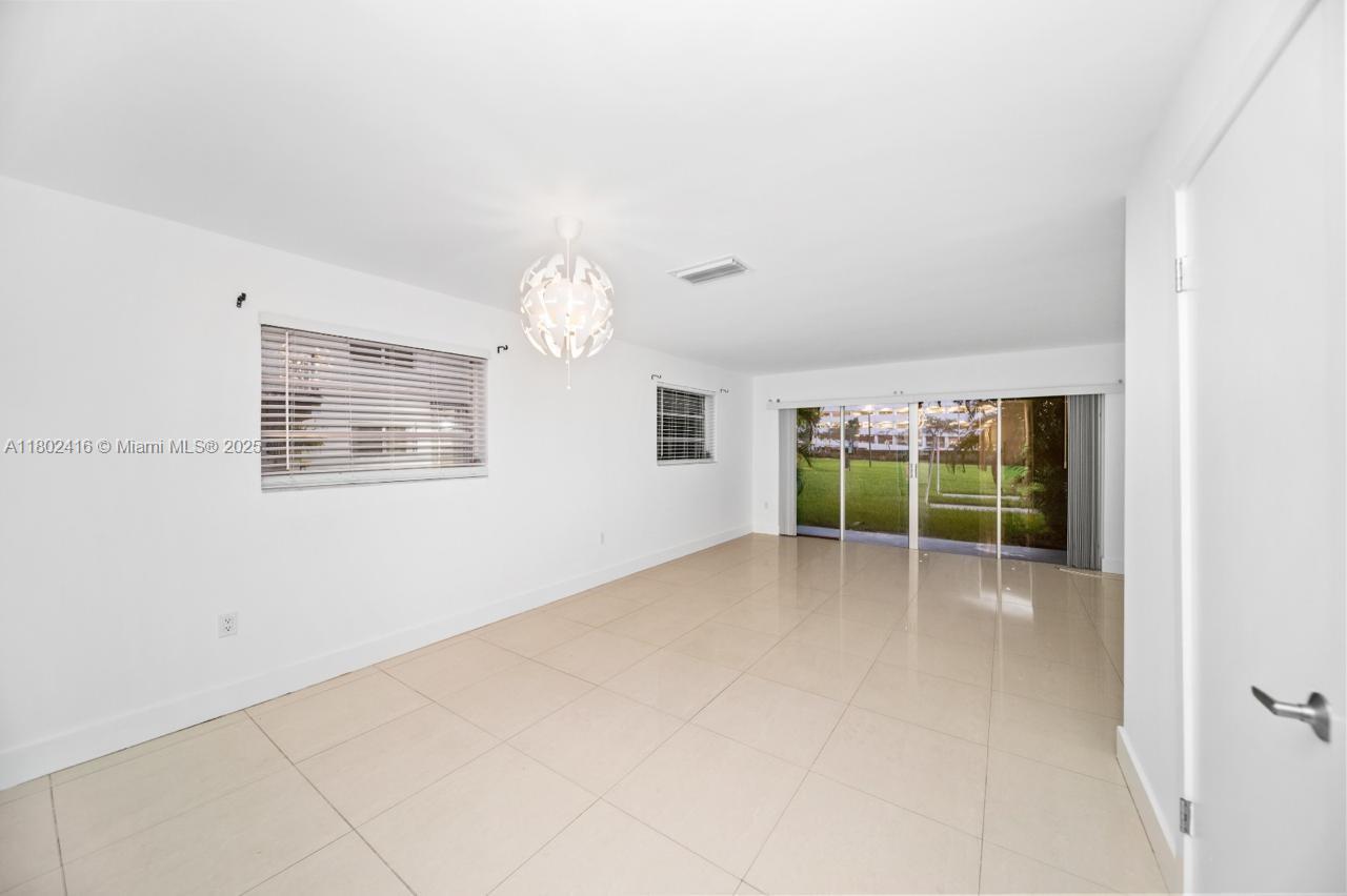 VILLAGE AT DADELAND CONDO - Residential