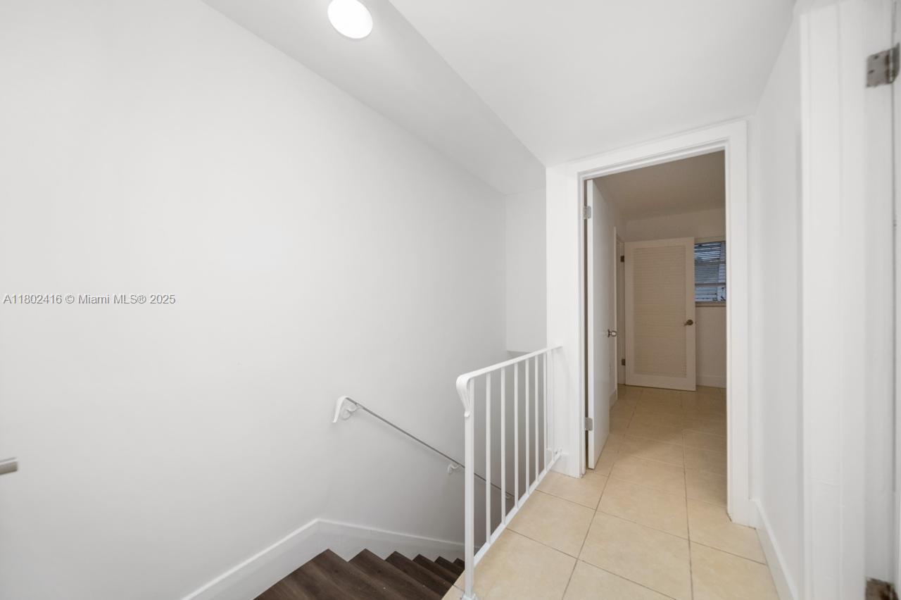 VILLAGE AT DADELAND CONDO - Residential