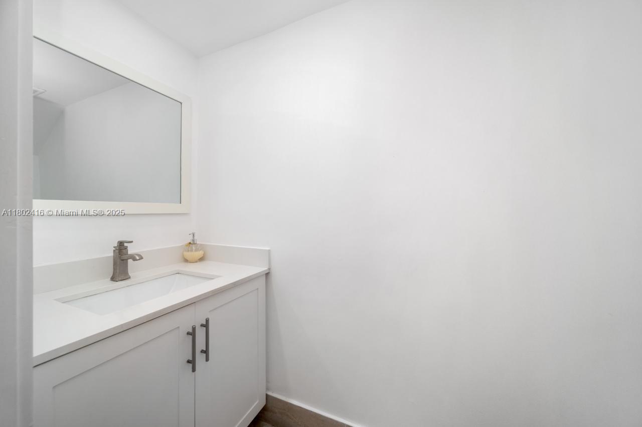 VILLAGE AT DADELAND CONDO - Residential