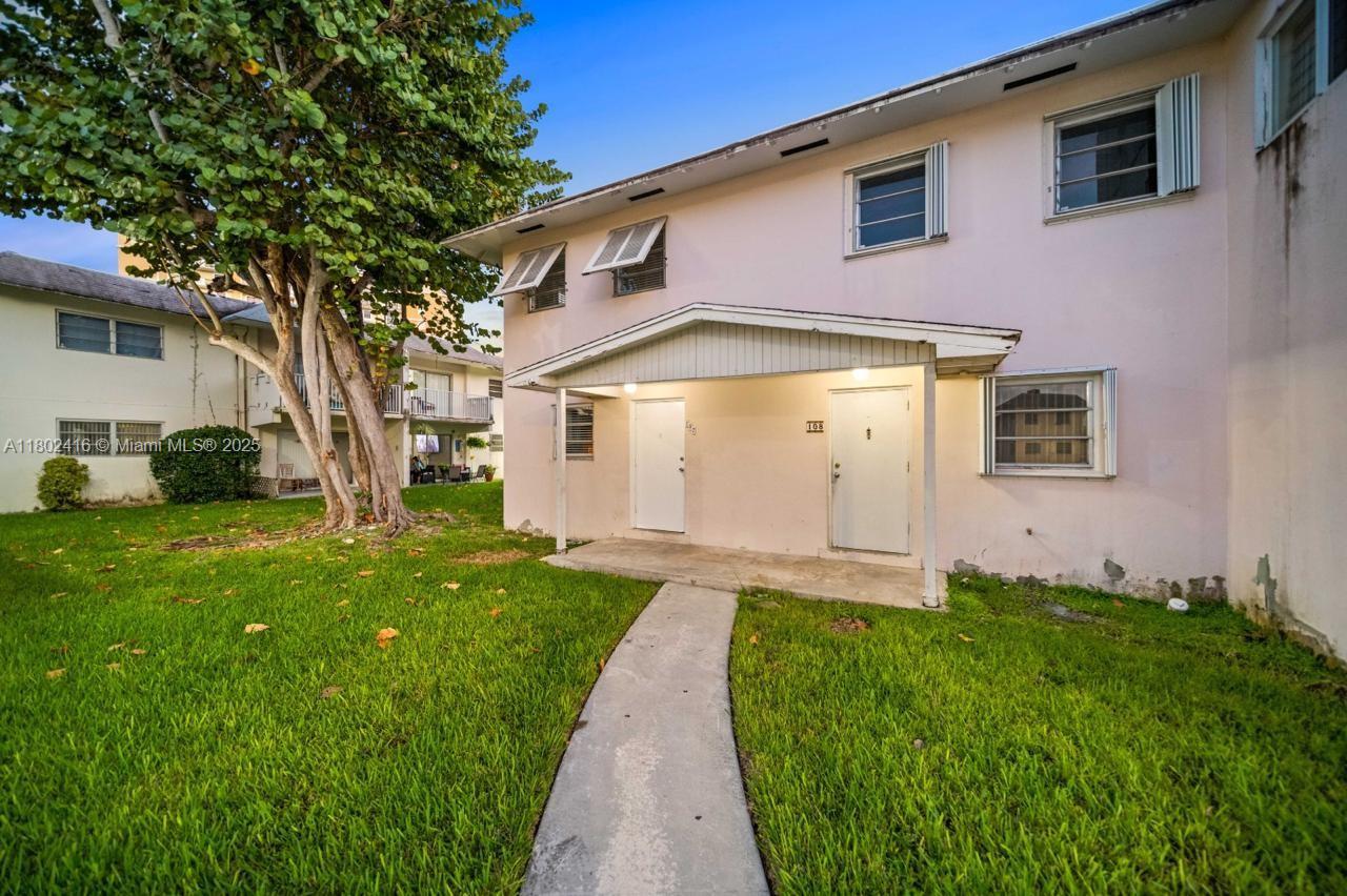 Property for Sale at 7344 Sw 82nd St C107, Miami, Broward County, Florida - Bedrooms: 2 
Bathrooms: 2  - $259,900
