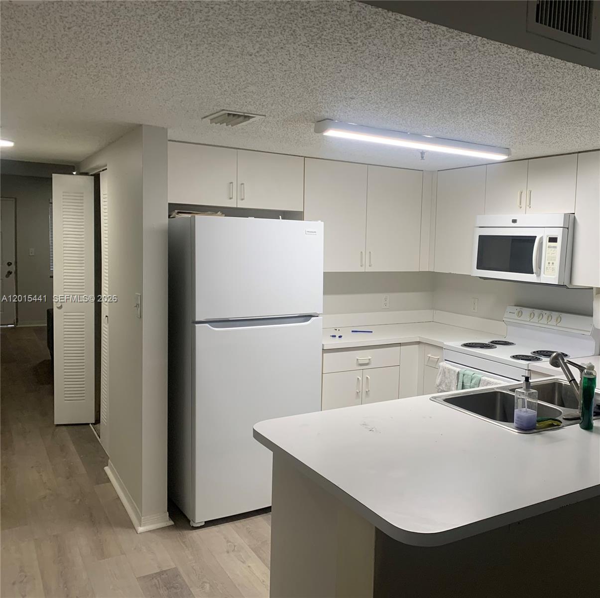 TANGERINE CONDOMINIUM SEV - Residential Lease