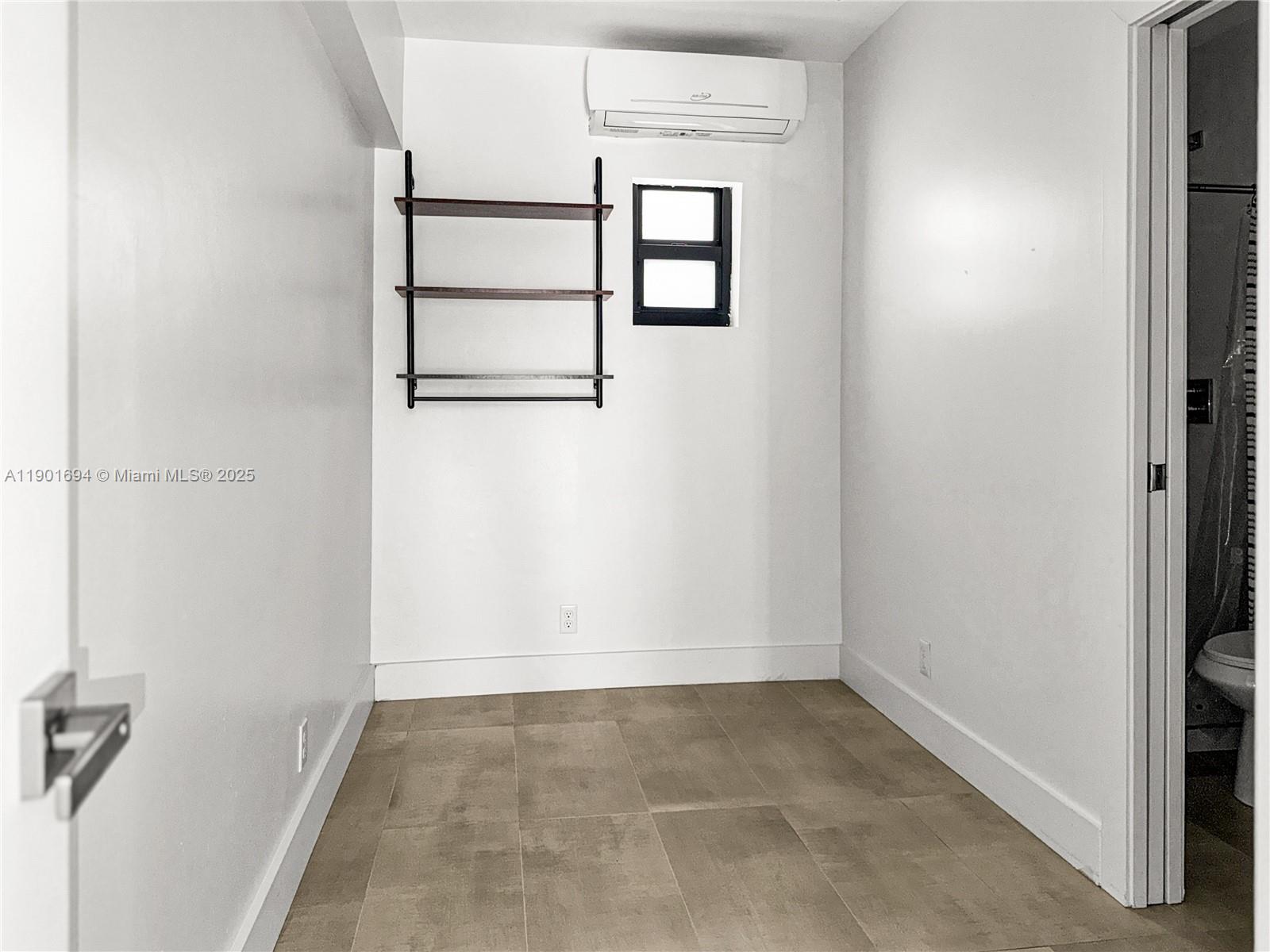 SUNSET MANORS AMEN PLAT - Residential Lease