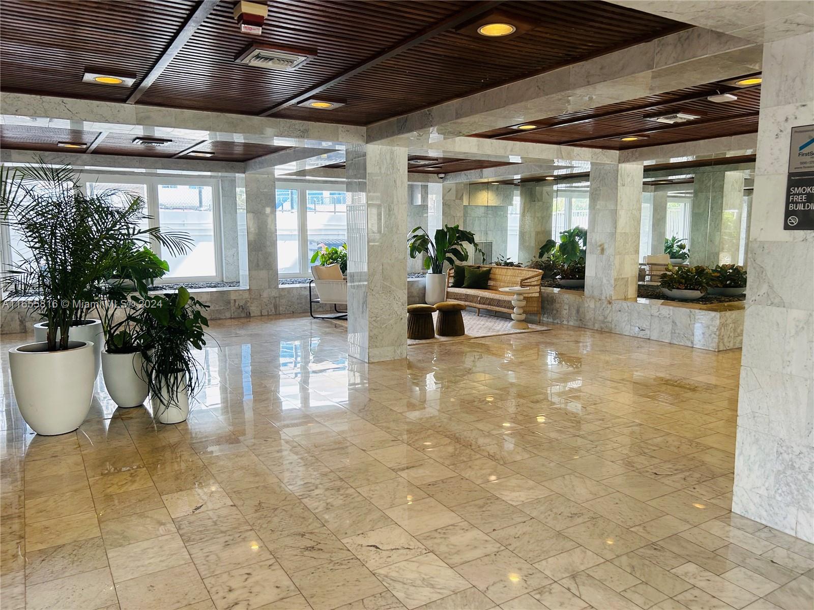 GALERIA CONDO - Residential