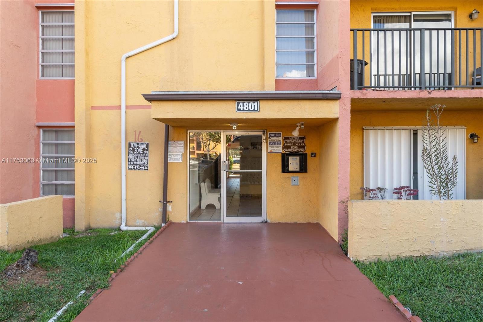 4801 Nw 7th St 109-16, Miami, Broward County, Florida - 2 Bedrooms  
2 Bathrooms - 