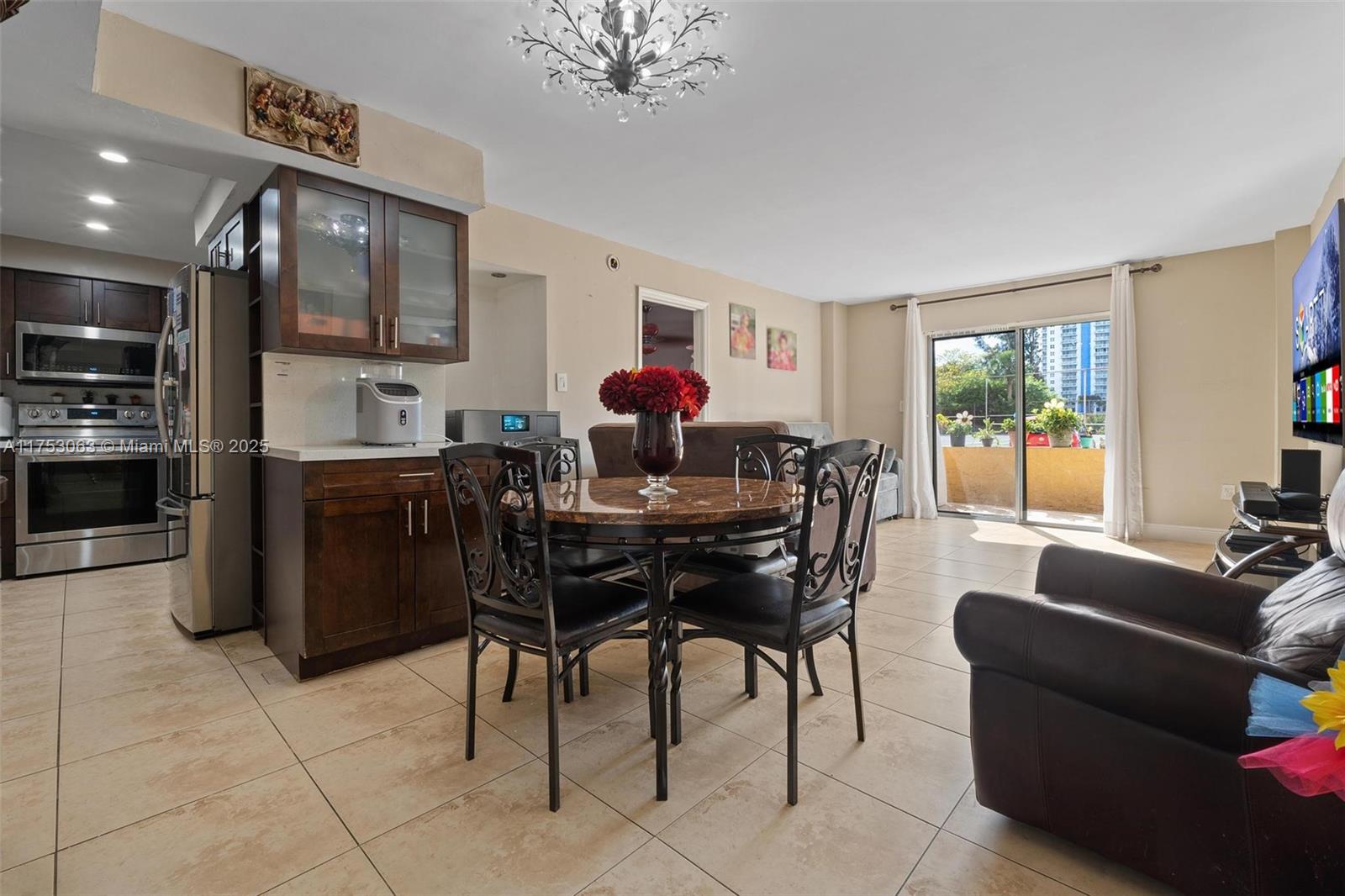 SUNSET VILLAS NO 3 CONDO - Residential