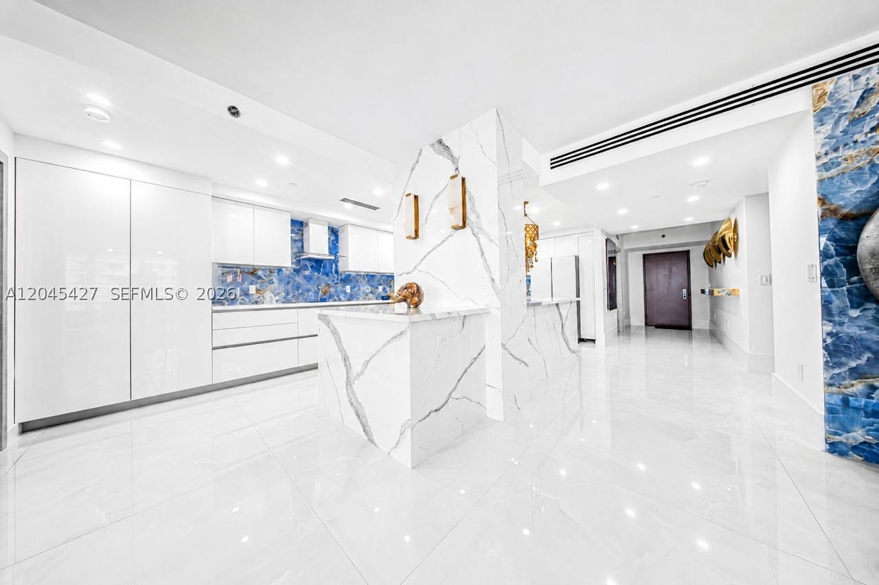 1800 S Ocean Dr 3601