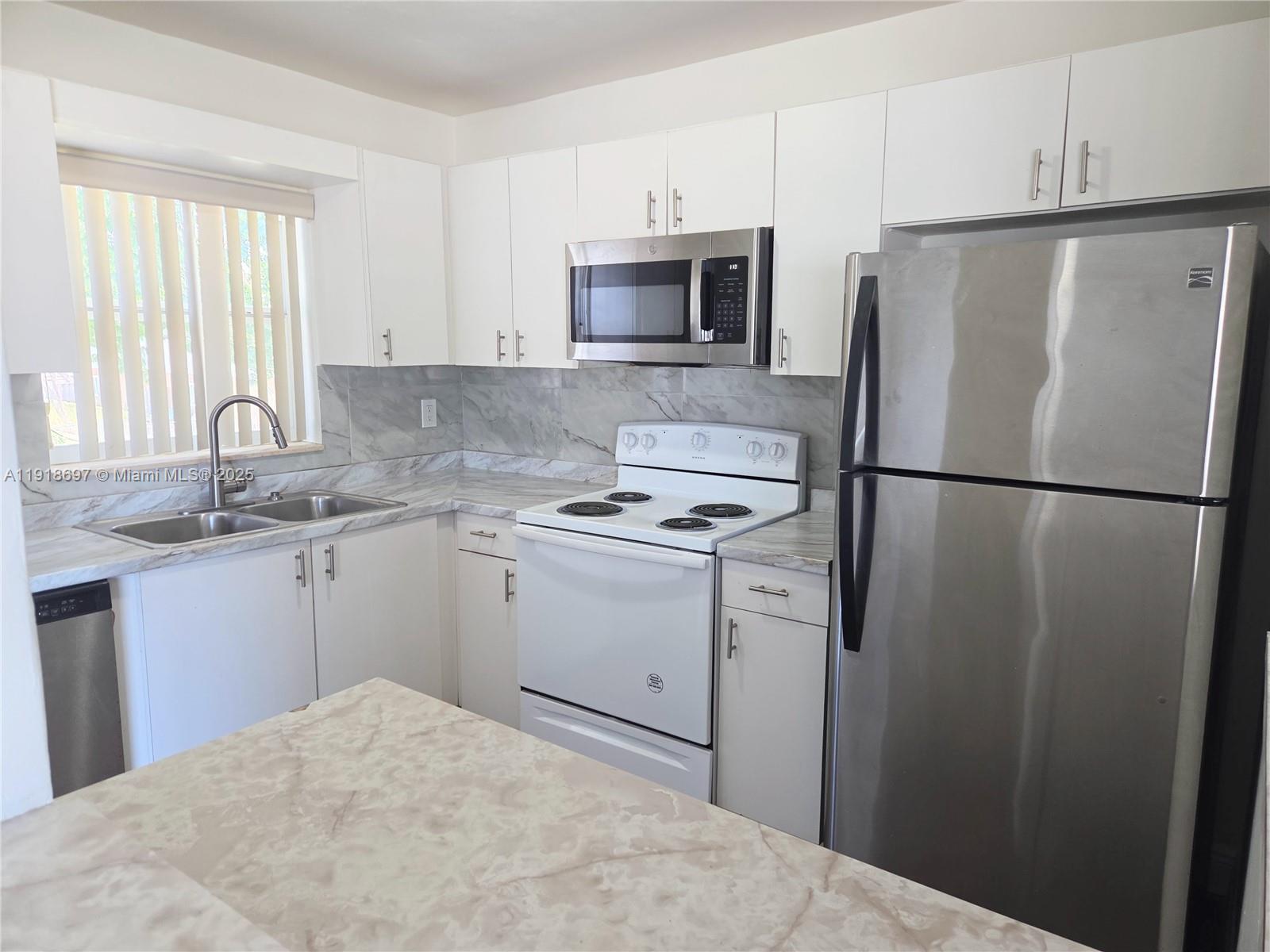 WINDERMERE CONDO NUMBER T - Residential Lease