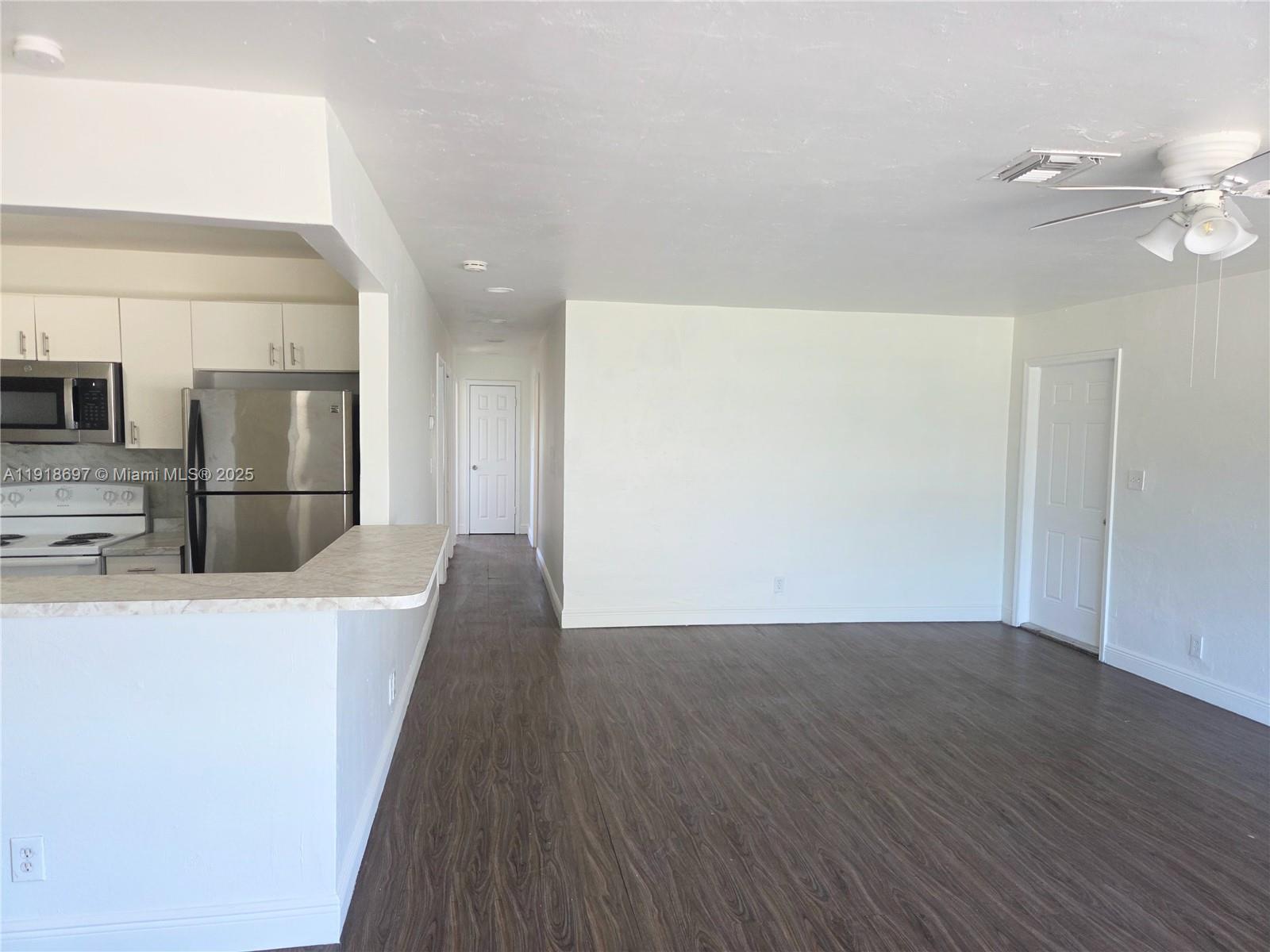 WINDERMERE CONDO NUMBER T - Residential Lease