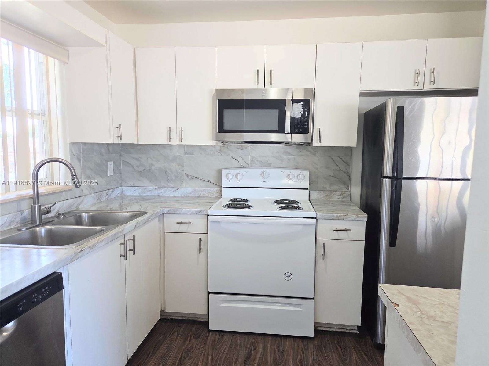 WINDERMERE CONDO NUMBER T - Residential Lease