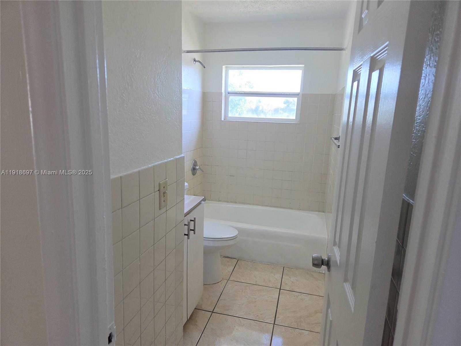 WINDERMERE CONDO NUMBER T - Residential Lease