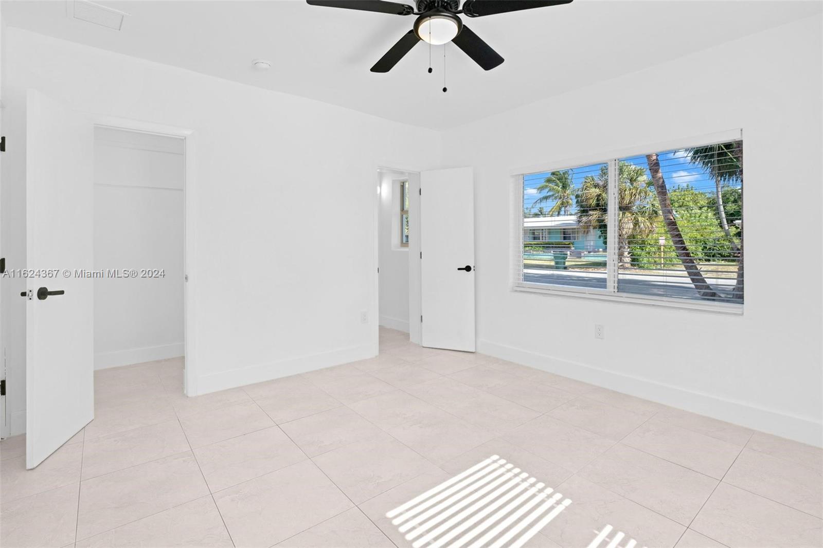 BISCAYNE SHORES UNIT 4 - Residential