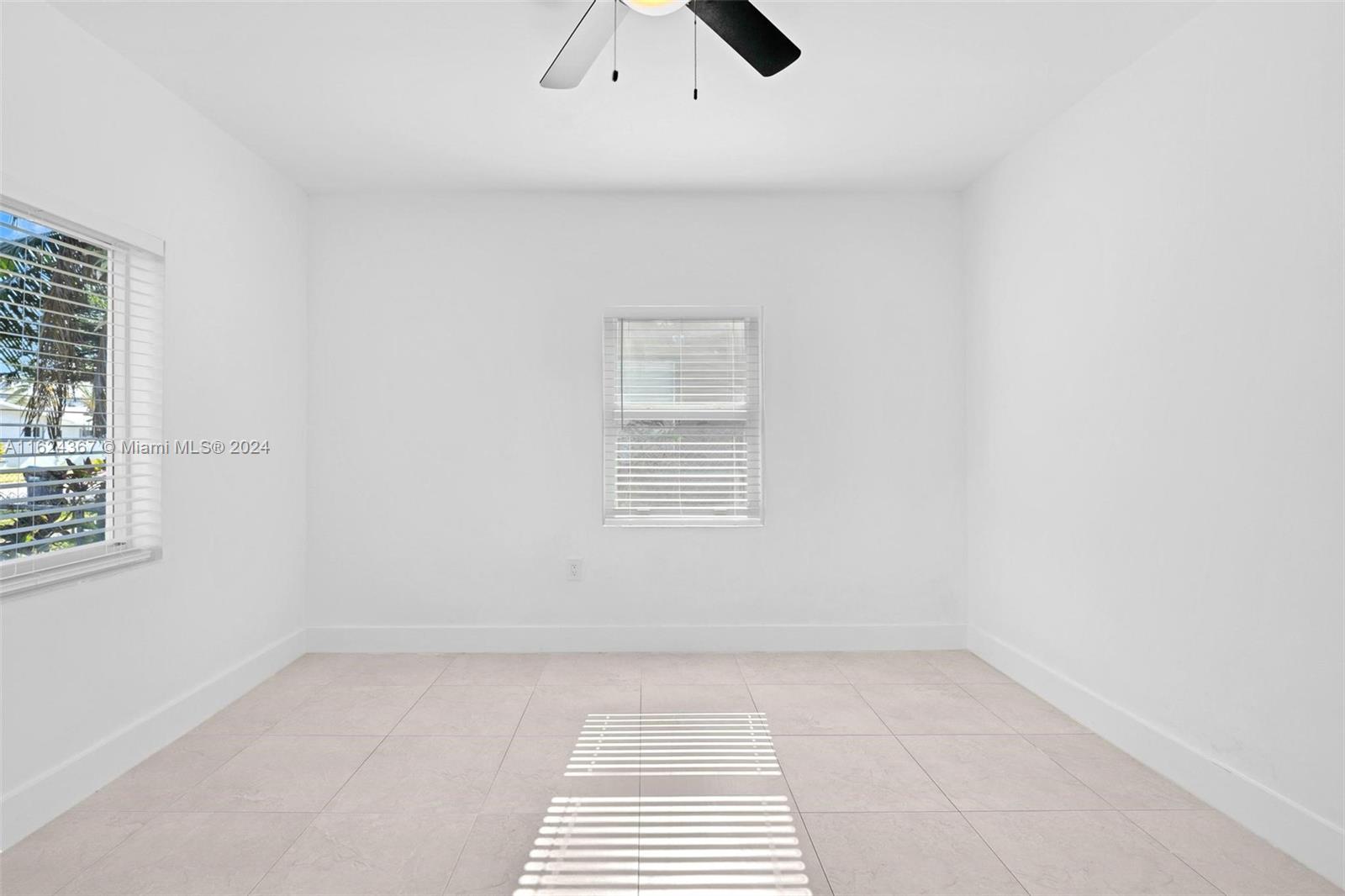 BISCAYNE SHORES UNIT 4 - Residential