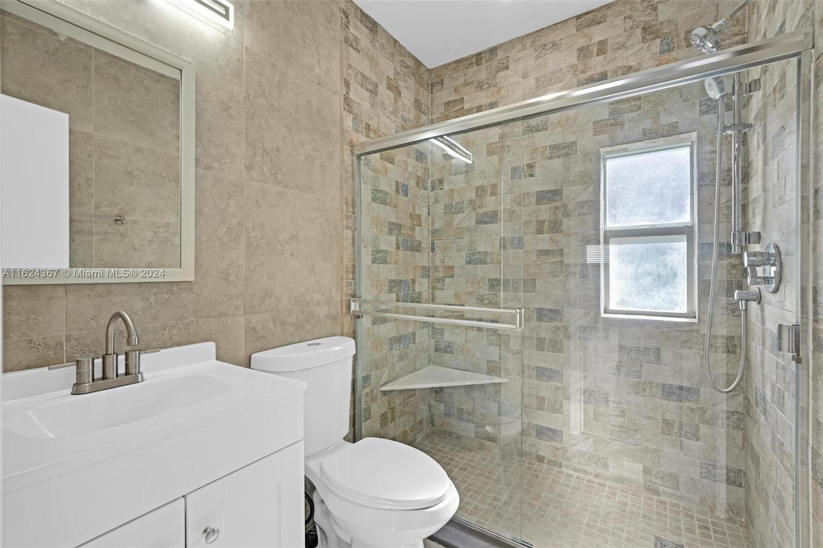 BISCAYNE SHORES UNIT 4 - Residential