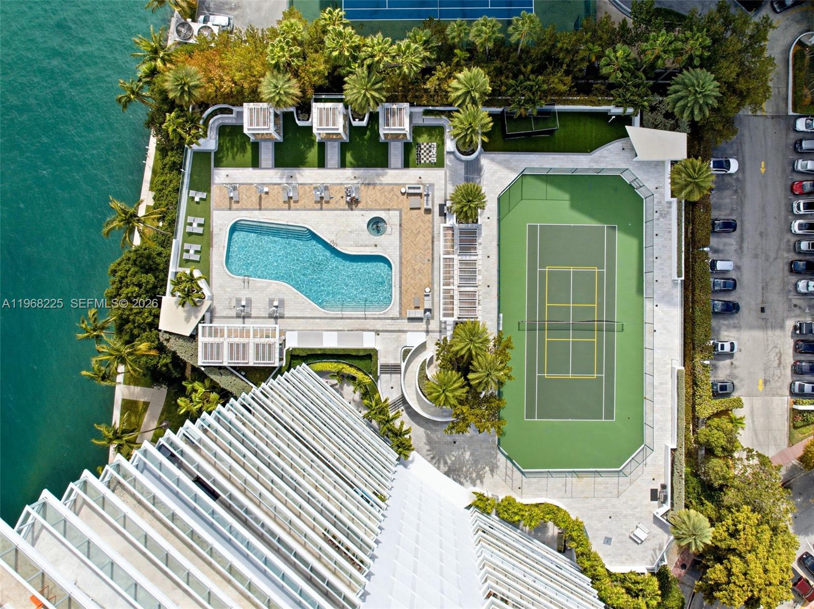 THE GRAND VENETIAN CONDO - Residential