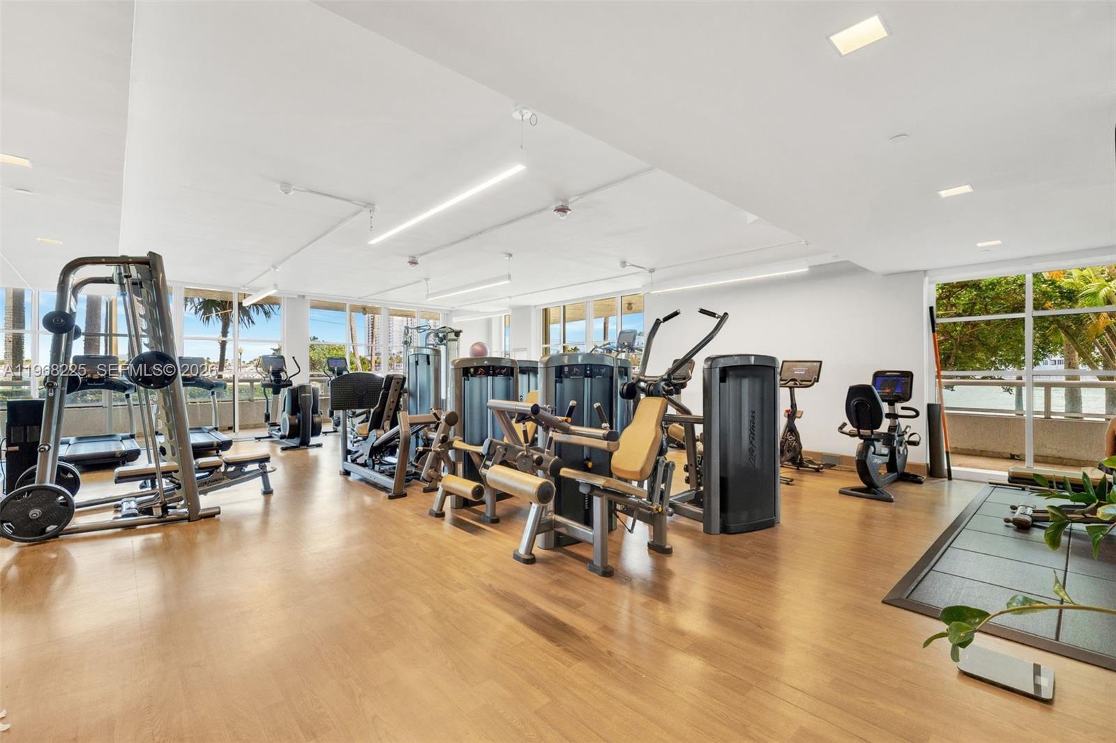 THE GRAND VENETIAN CONDO - Residential