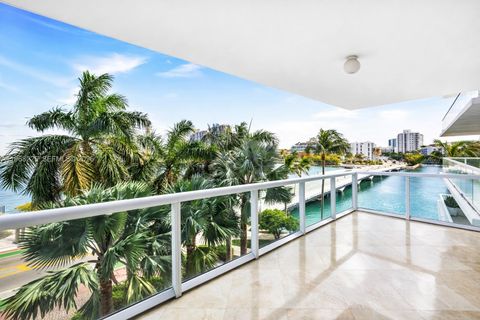 10 Venetian Way 403 Miami Beach FL 33139