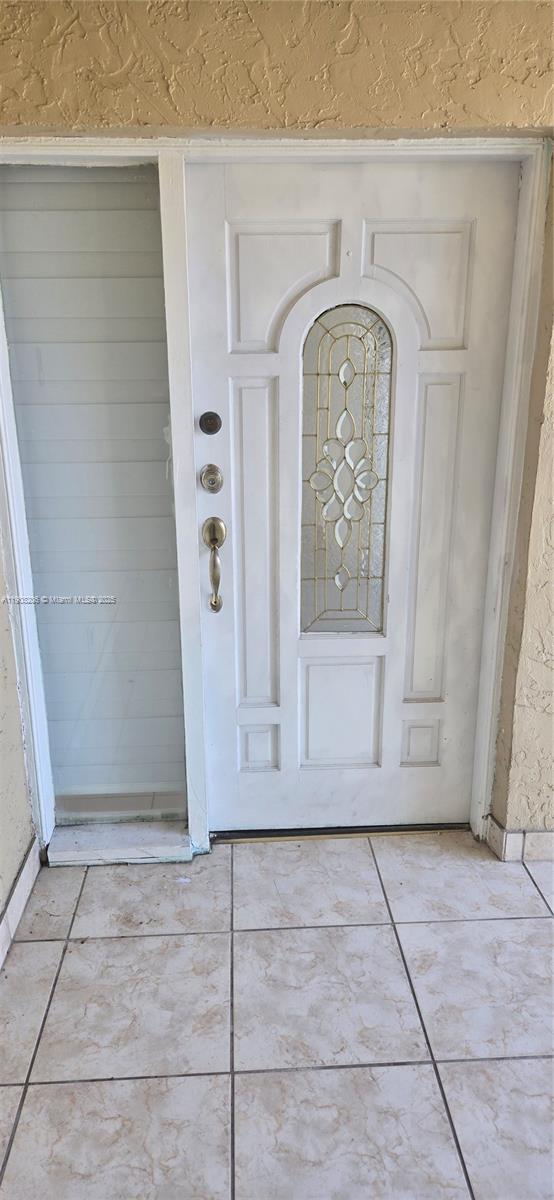 KENDALE WOODS NORTH CONDO - Residential Lease