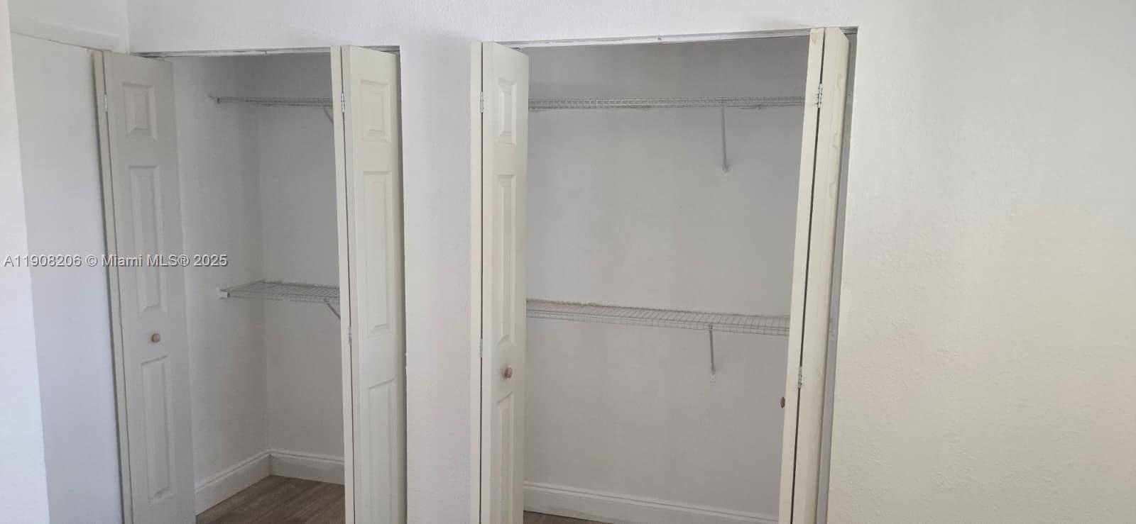 KENDALE WOODS NORTH CONDO - Residential Lease