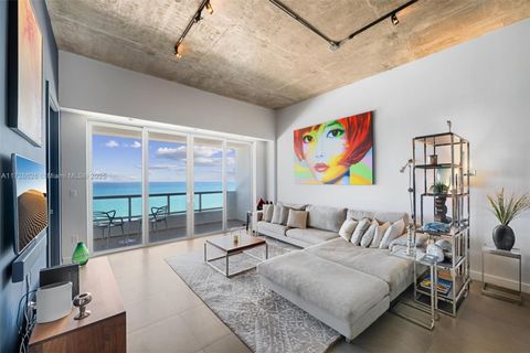 5601 Collins Ave PH-5 Miami Beach FL 33140