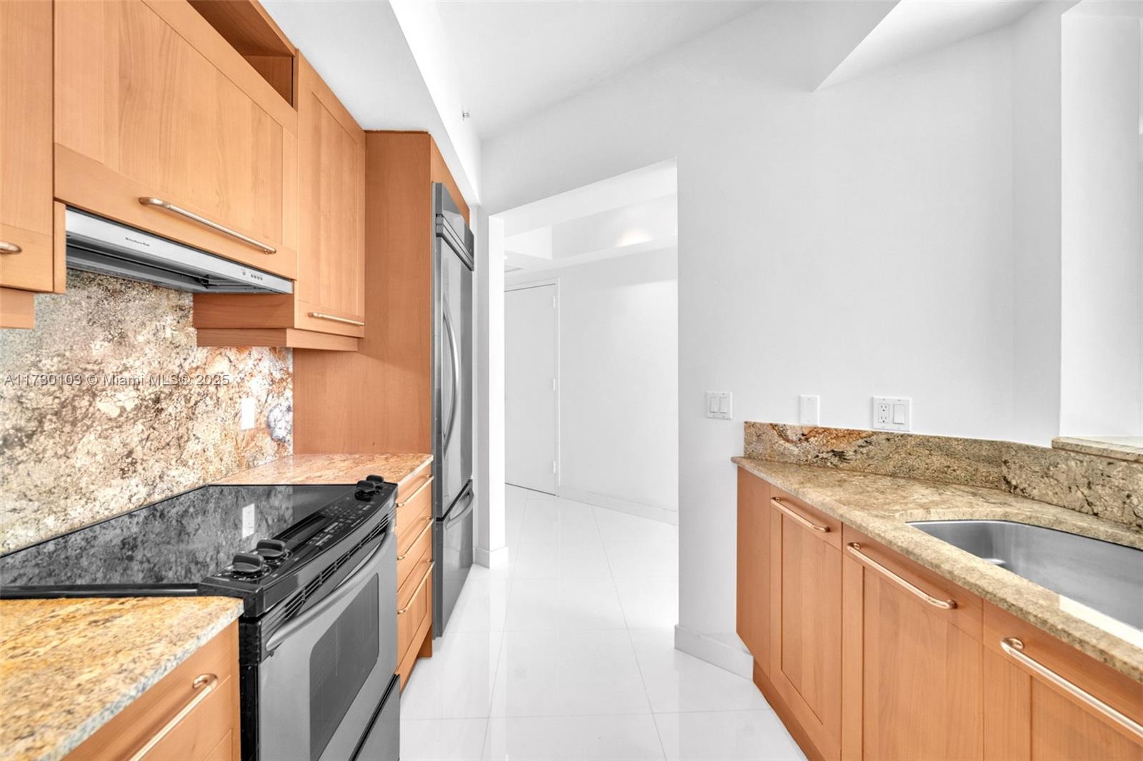 LAS OLAS RIVER HOUSE COND - Residential