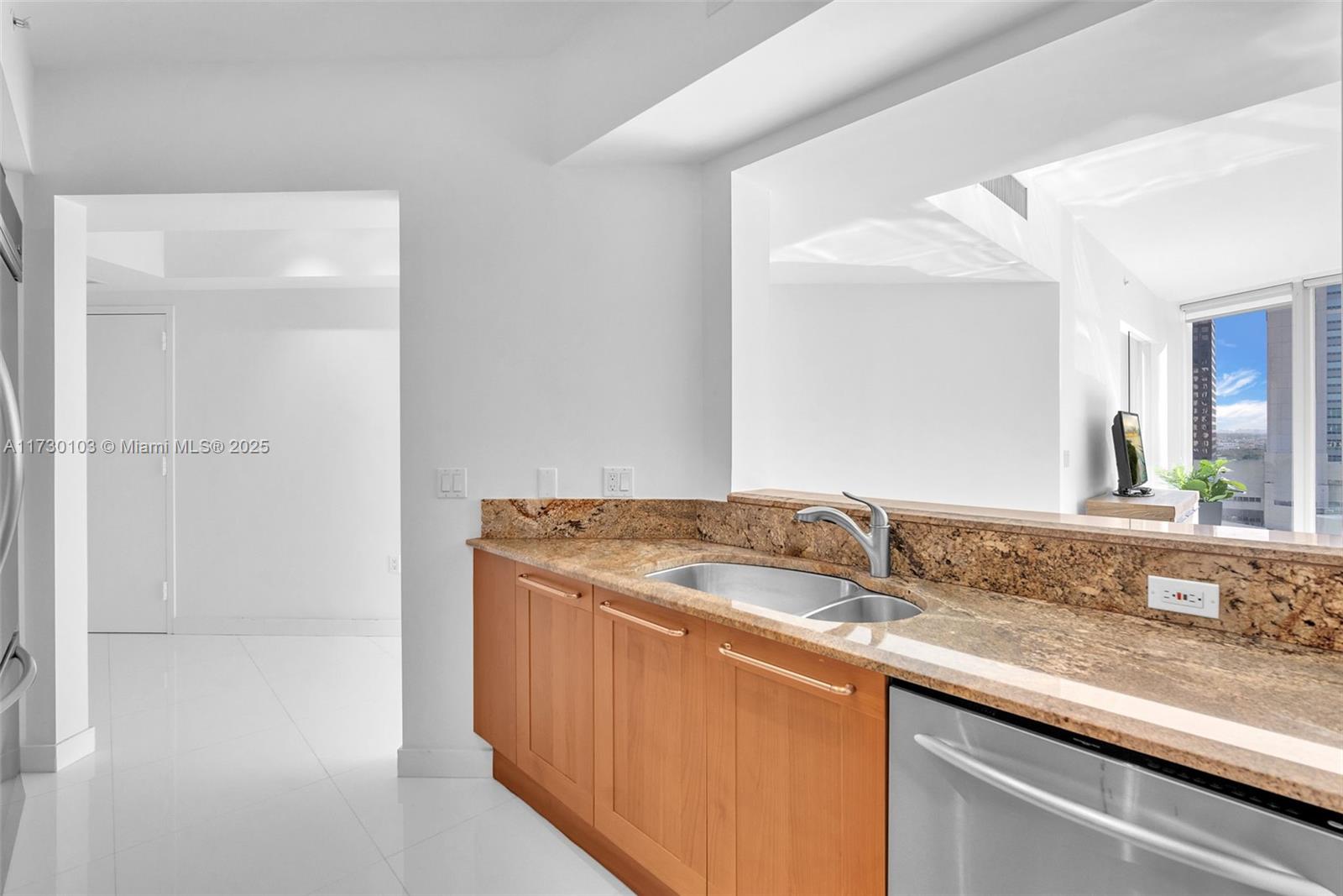 LAS OLAS RIVER HOUSE COND - Residential