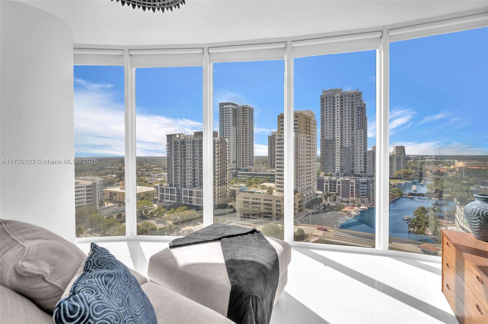 LAS OLAS RIVER HOUSE COND - Residential