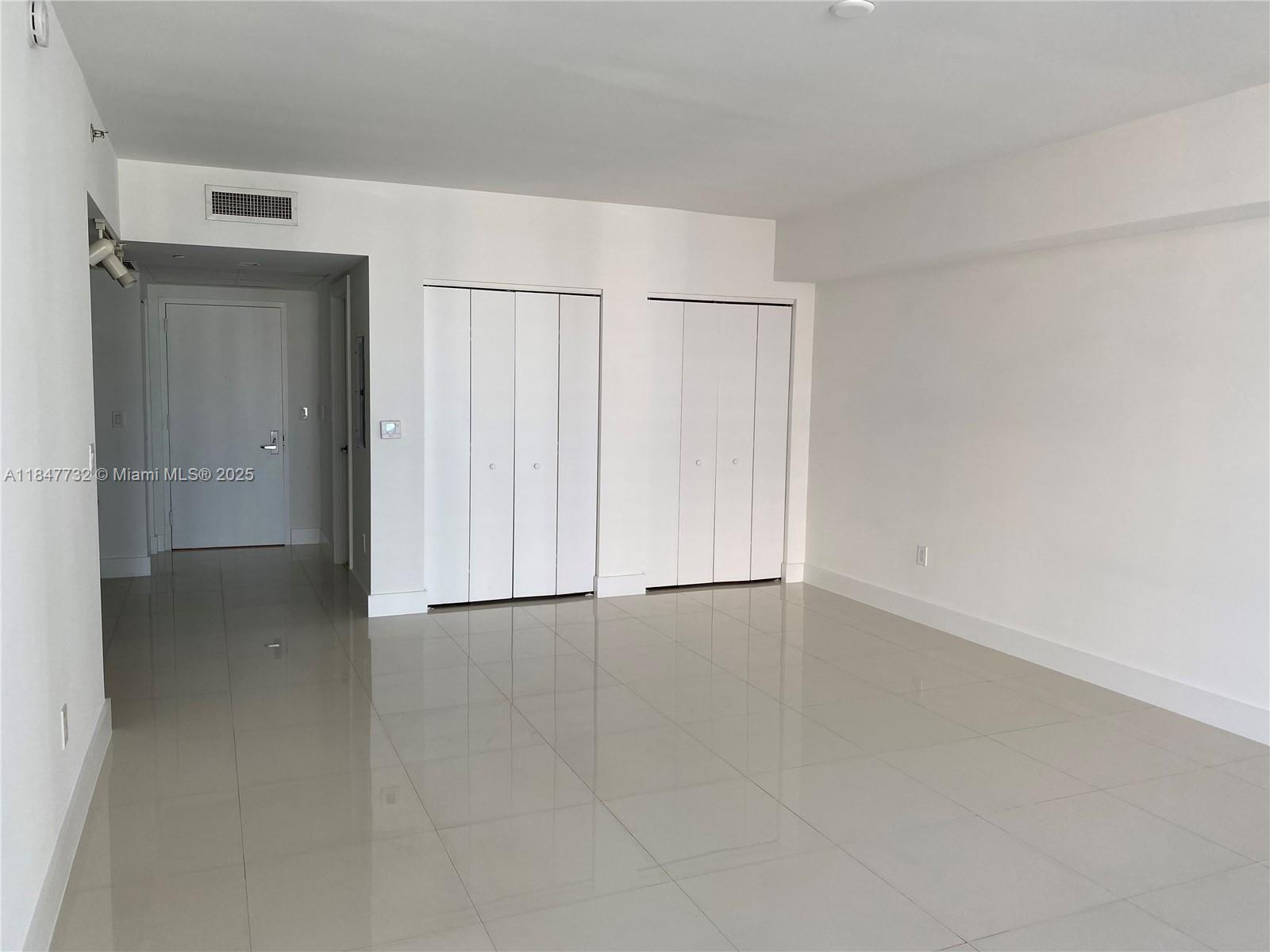 475 Brickell Ave 2410