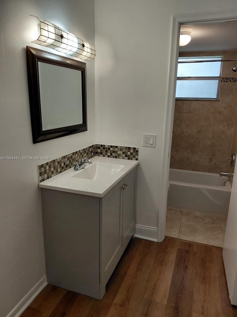 TURF CONDO - Residential