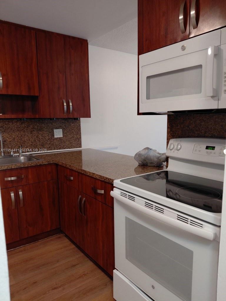 TURF CONDO - Residential