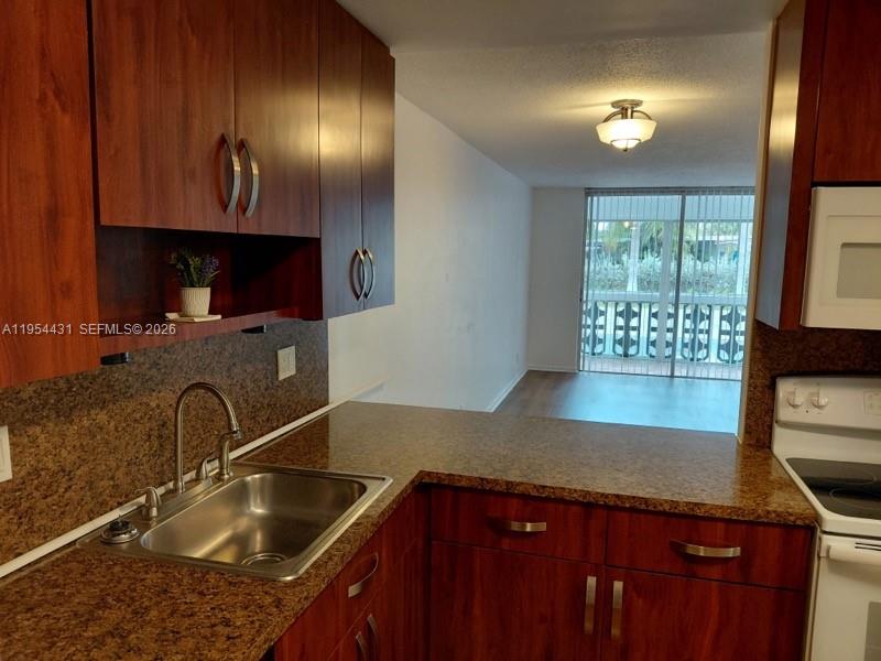 TURF CONDO - Residential