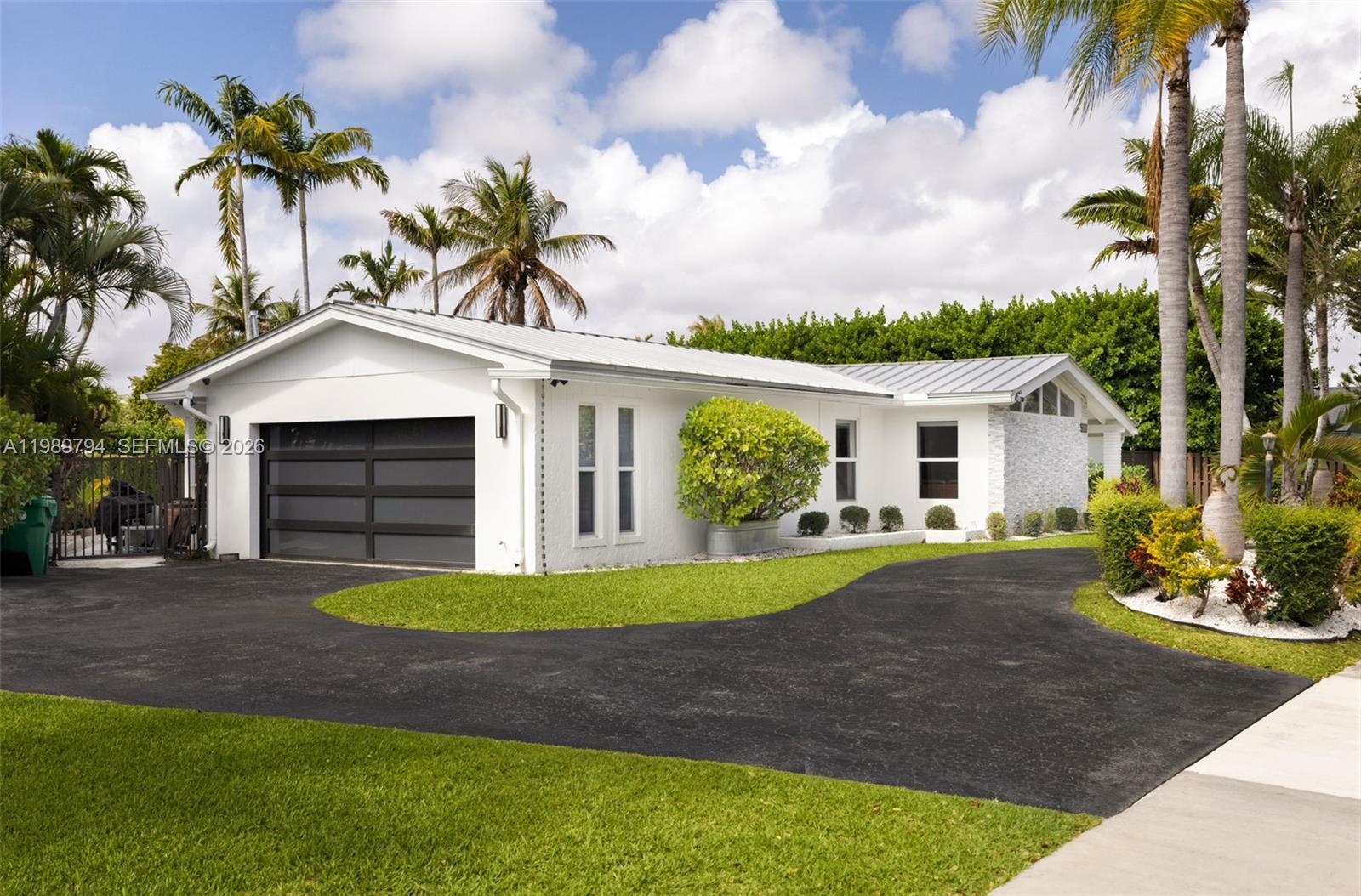 PINEWOOD ESTATES SECOND A - Residential