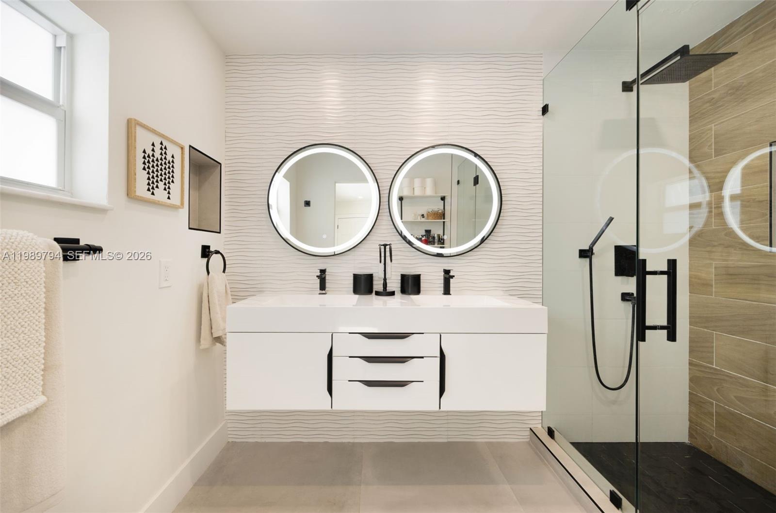 PINEWOOD ESTATES SECOND A - Residential