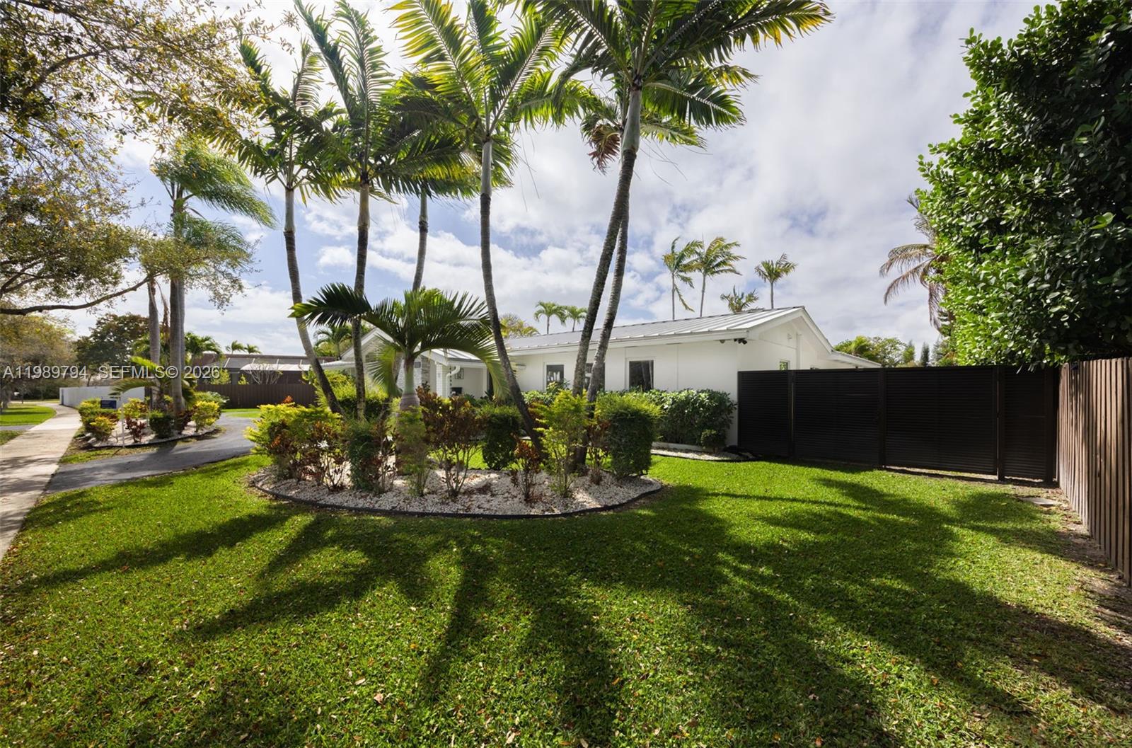 PINEWOOD ESTATES SECOND A - Residential