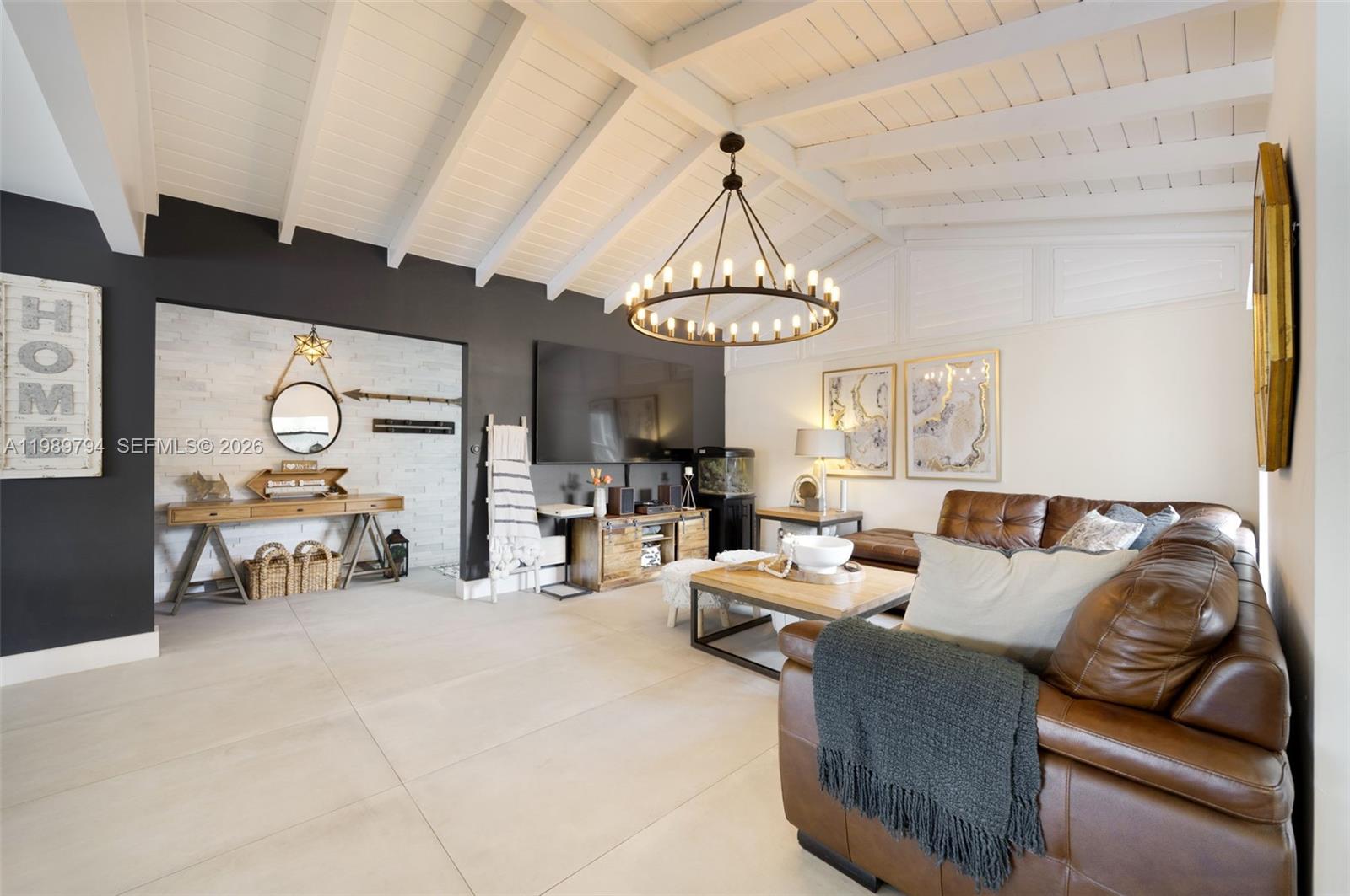 PINEWOOD ESTATES SECOND A - Residential