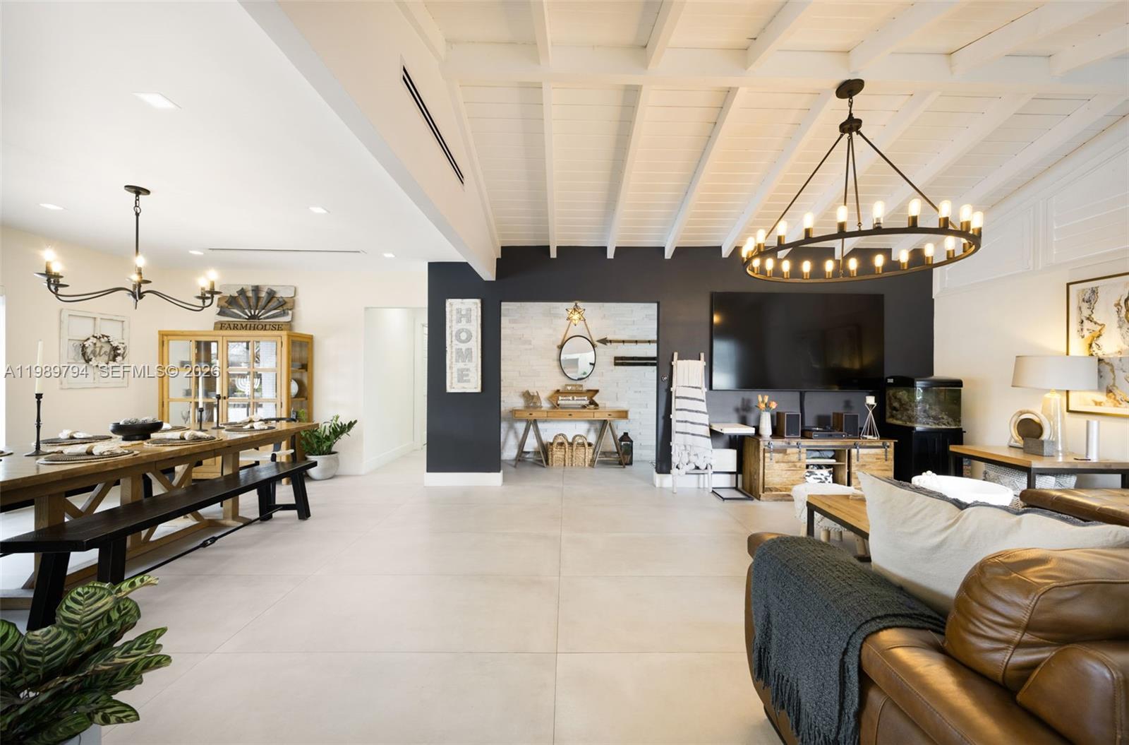 PINEWOOD ESTATES SECOND A - Residential