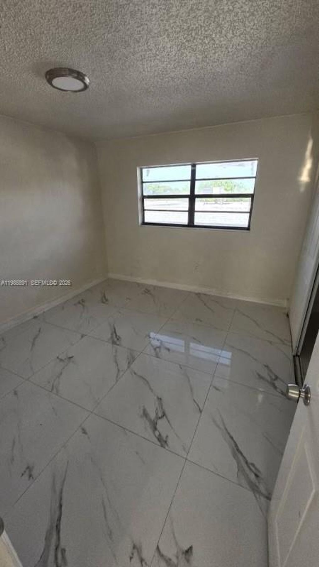 Photo of 208 Avondale Dr #11, Pompano Beach, FL 33060 (MLS # A11985891)